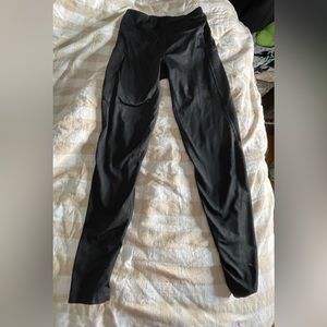 Leggings with pockets